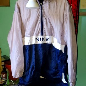 NIKE wind breaker